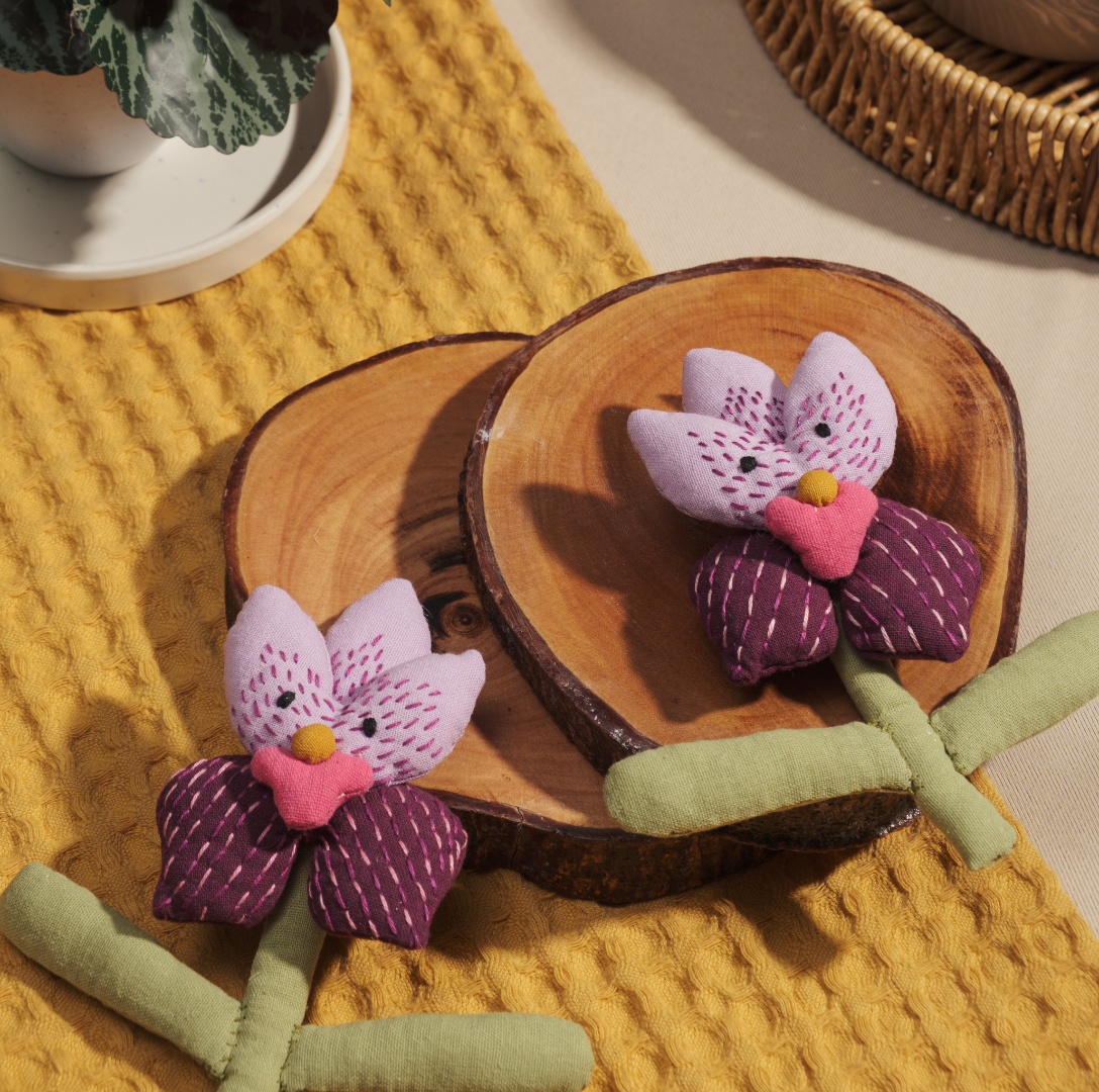Hardin Floral Brooches by Pergy Acuña