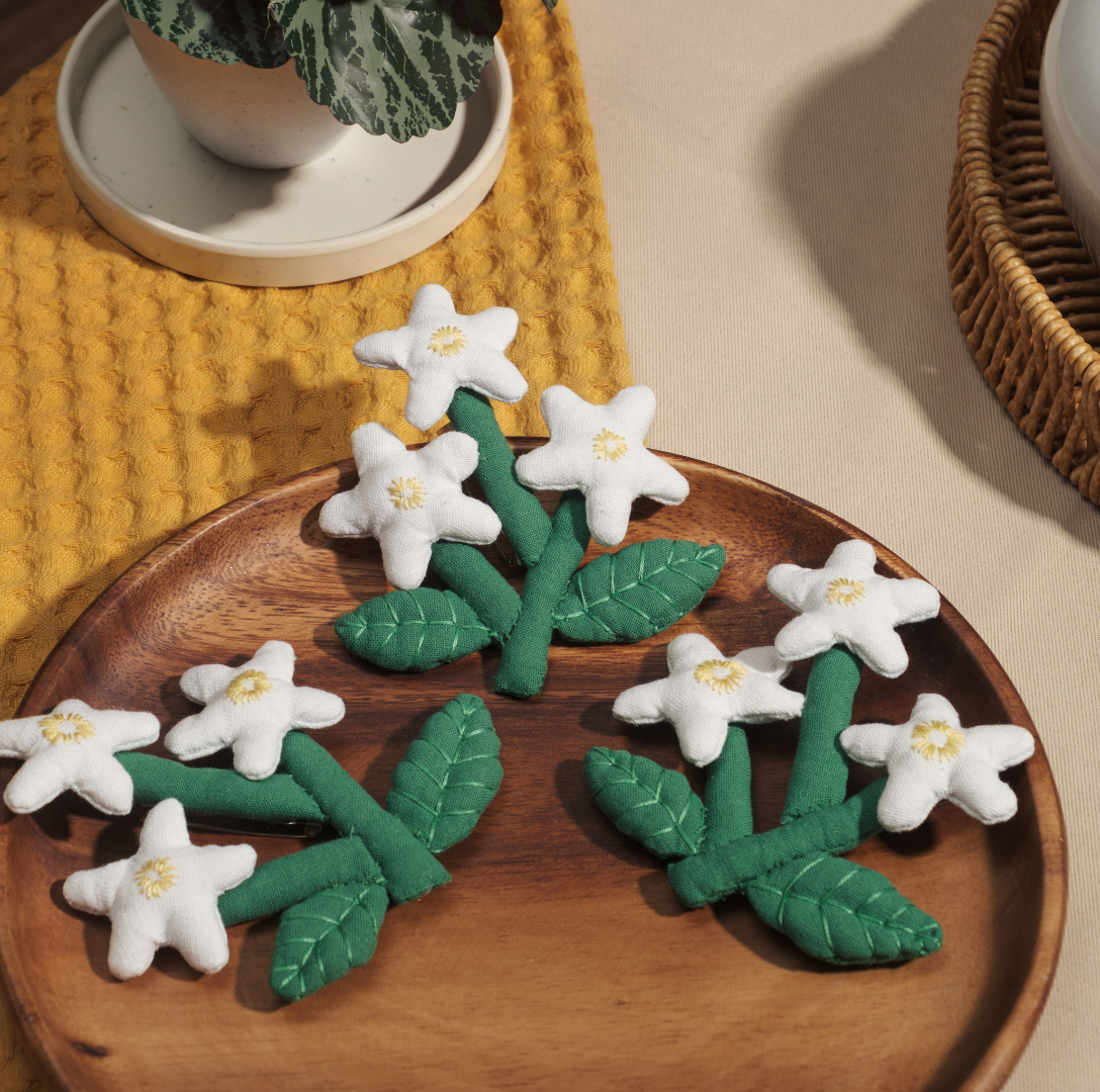 Hardin Floral Brooches by Pergy Acuña